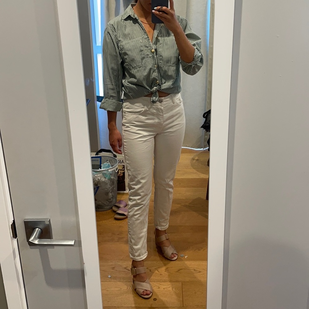 White Zara mom jeans size 4/26